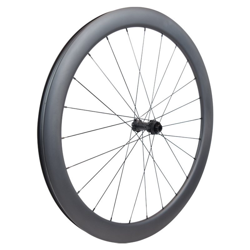Light carbon wheels