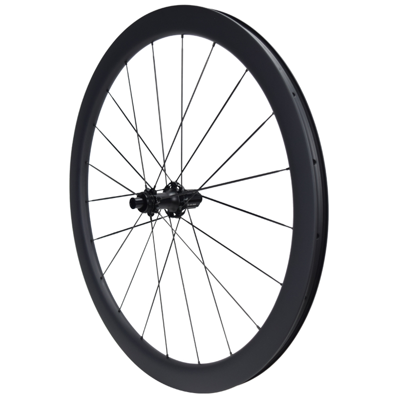 Hand-built carbon spoke wheel