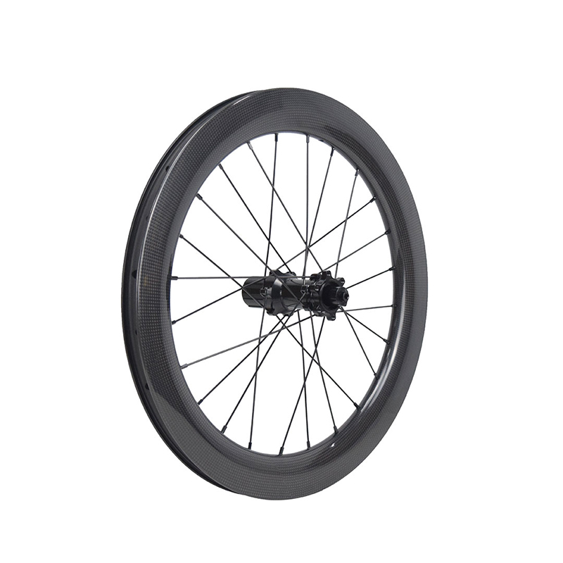 Shimano 11/12s or Sram 12s XDR disc brake wheel