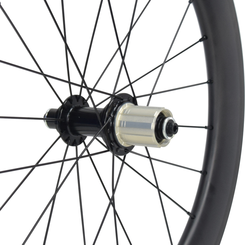 4-pawl hub bMX wheel